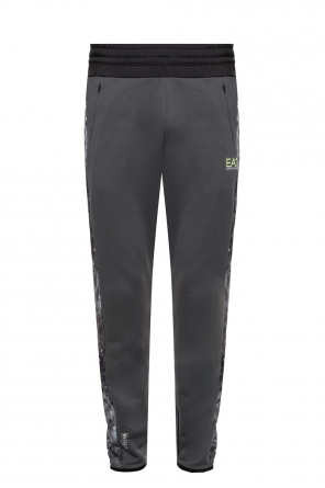 Logo-printed sweatpants, zdjęcie 1 Logo-printed sweatpants od EA7 Emporio Armani